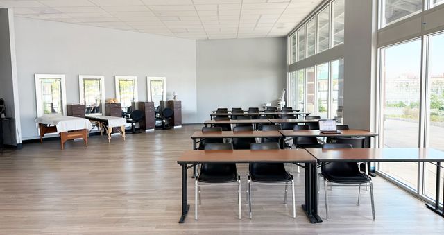 Classroom &amp; esthetics area